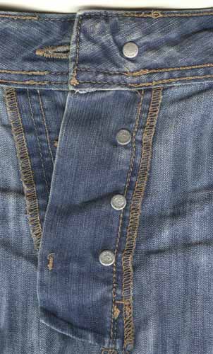 Colin’s Jeans 45 David Elfie ширинка джинсов изнутри, на пуговицах Colin’s Jeans 45 David Elfie ширинка джинсов изнутри, на пуговицах