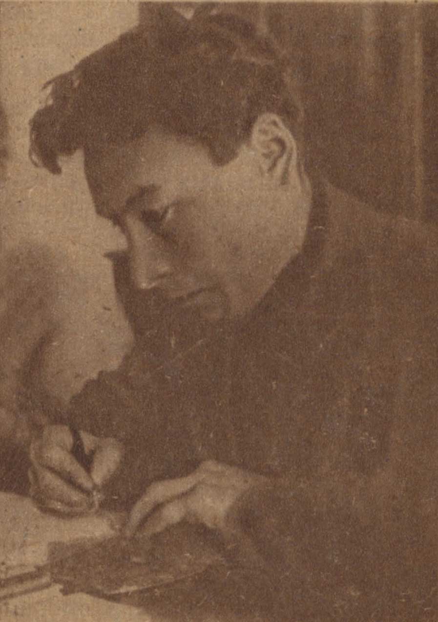 Студент-татарин за учебой фотография начада 1930 годов Студент-татарин за учебой фотография начада 1930 годов