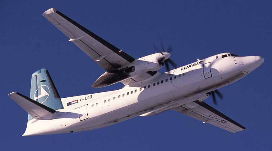 самолет Fokker-50 компании Luxair самолет Fokker-50 компании Luxair