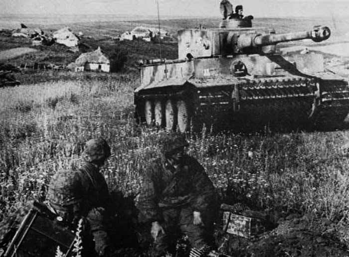танк Тигр дивизии Das Reich, Курск,1943 танк Тигр дивизии Das Reich, Курск,1943
