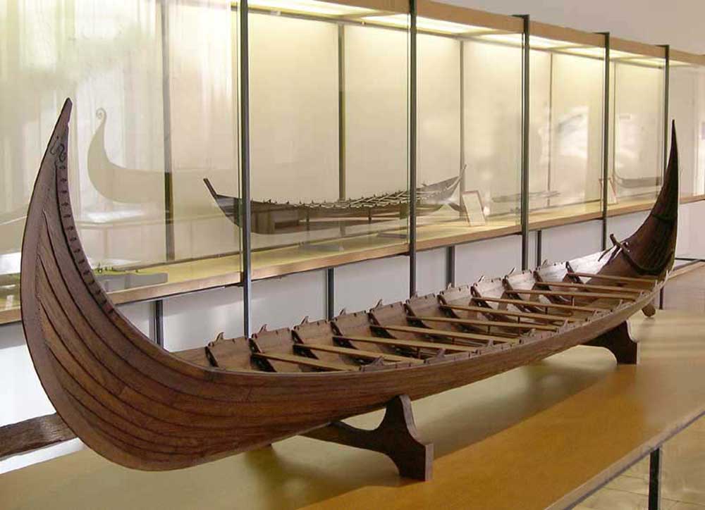 Modell av Kvalsundskipet i Bergen Sjøfartsmuseum Modell av Kvalsundskipet i Bergen Sjøfartsmuseum