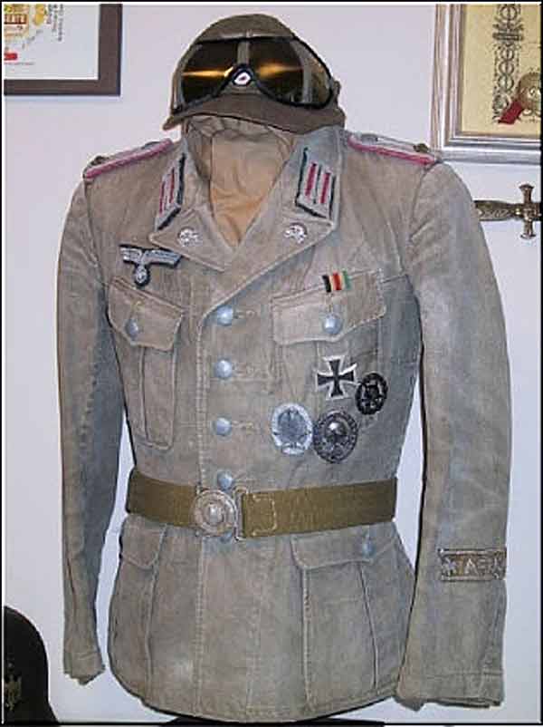 Китель офицера-танкиста Oberleutnant Китель офицера-танкиста Oberleutnant