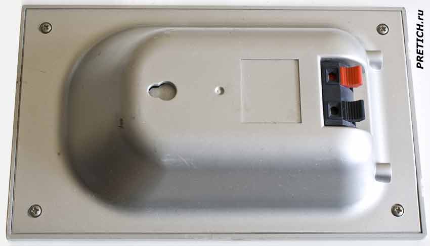 Microlab M-560K задняя сторона АС, шильдик
