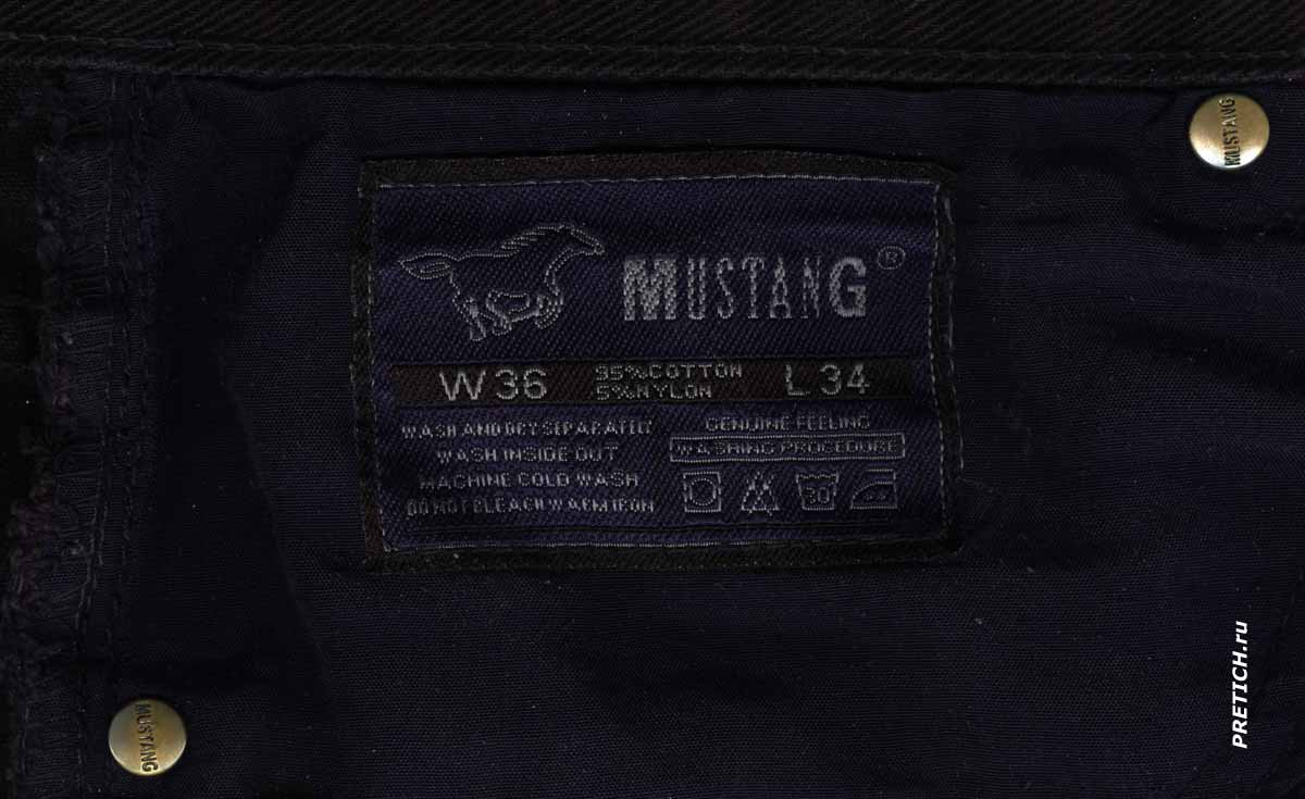 Этикетка на джинсах Mustang Jeans логотип Этикетка на джинсах Mustang Jeans логотип