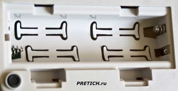 UHER TEL 50 отсек для батареек телефона UHER TEL 50 отсек для батареек телефона
