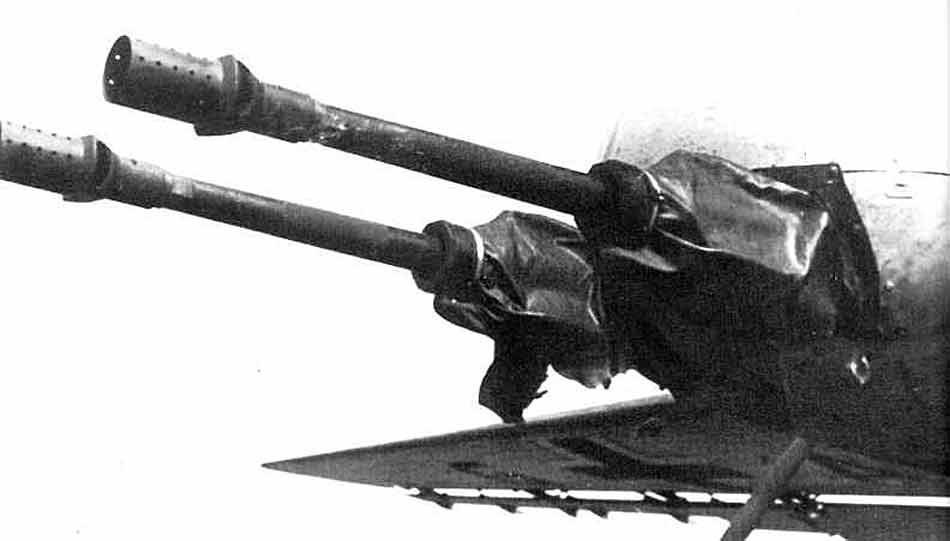 Сдвоенная пушка MK 101 на самолете Heinkel 177 Сдвоенная пушка MK 101 на самолете Heinkel 177